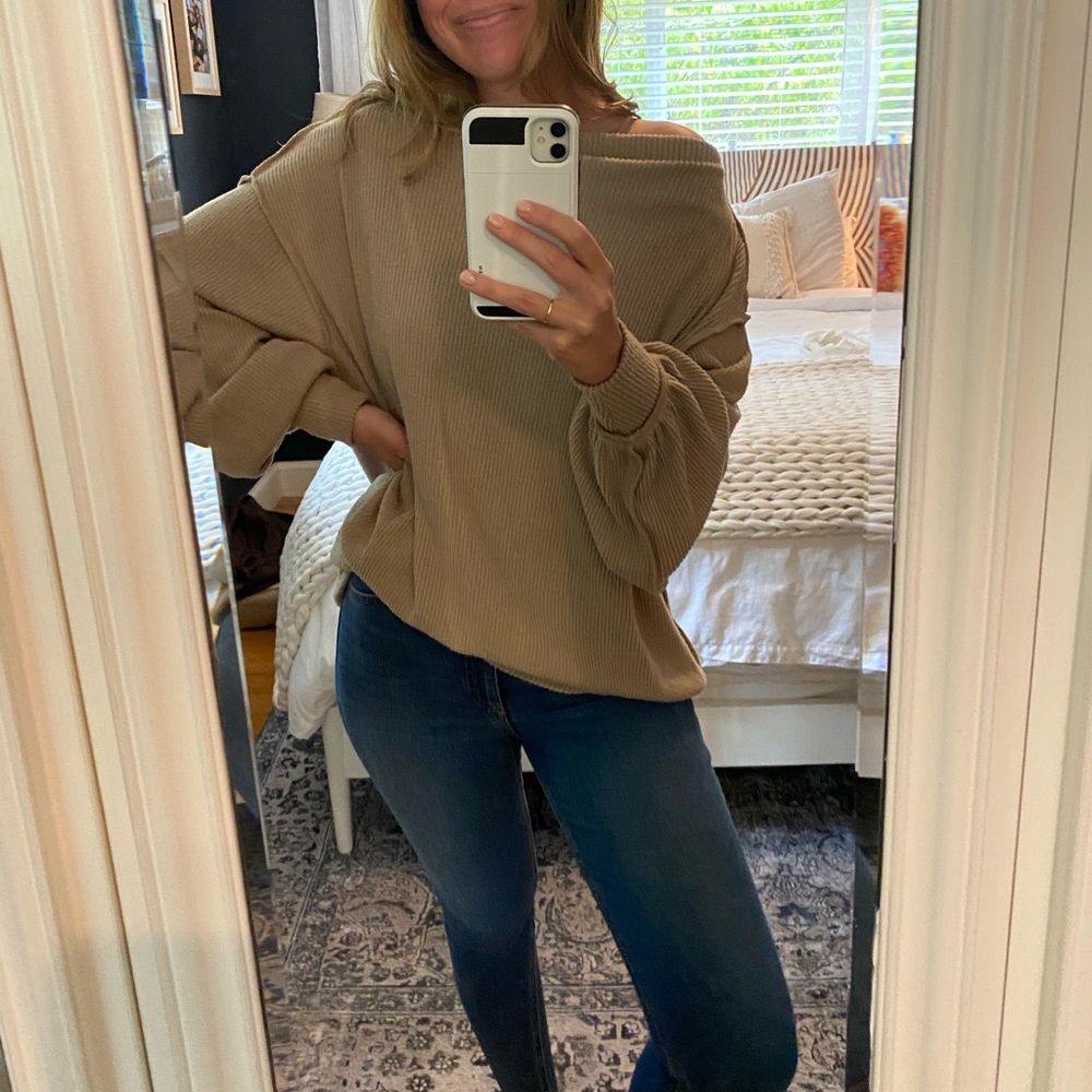 Cozy Free People sweater, XS